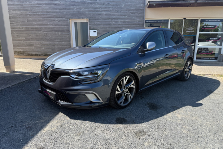 RENAULT MEGANE IV BERLINE
