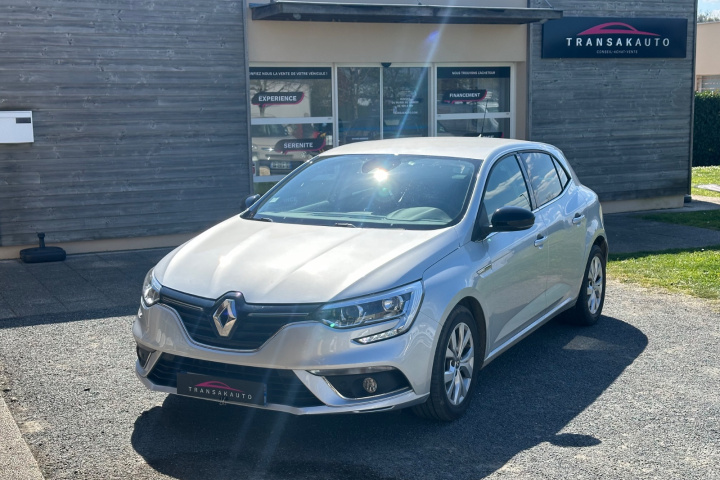 RENAULT MEGANE IV BERLINE