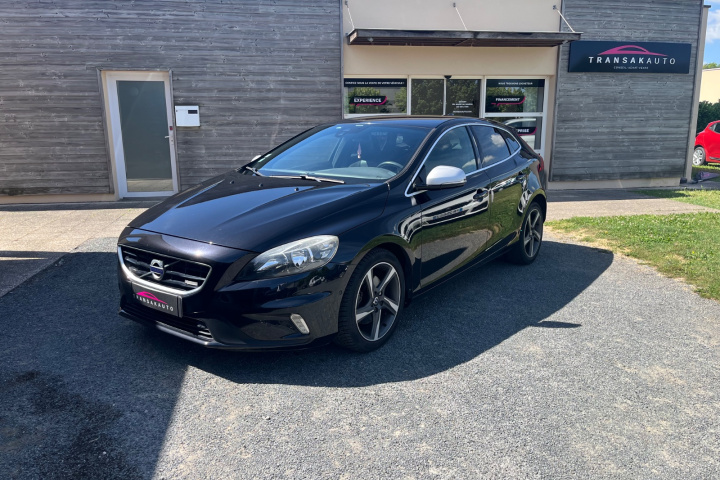 VOLVO V40