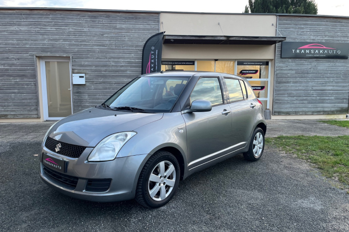 SUZUKI SWIFT