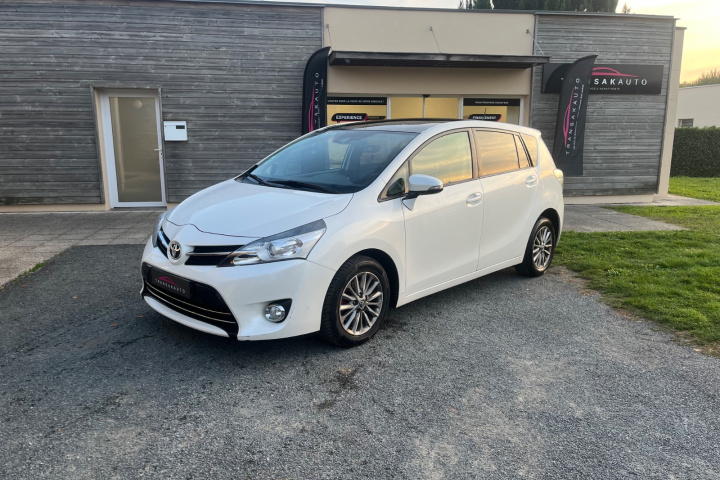 TOYOTA VERSO 2016