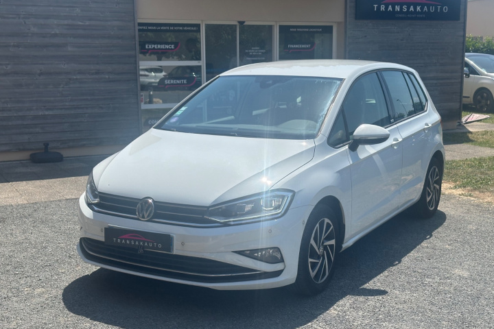 VOLKSWAGEN GOLF SPORTSVAN