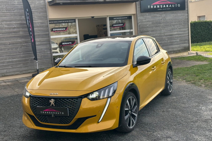 PEUGEOT 208